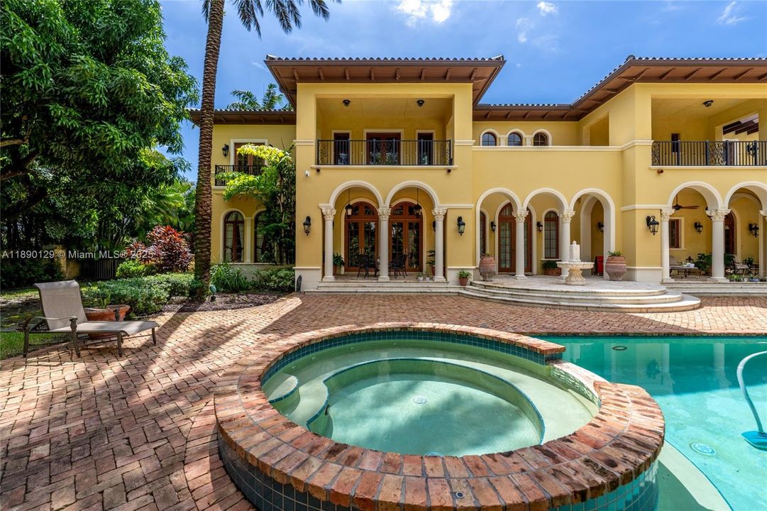 For Sale: $6,200,000 (7 beds, 7 baths, 6631 Square Feet)