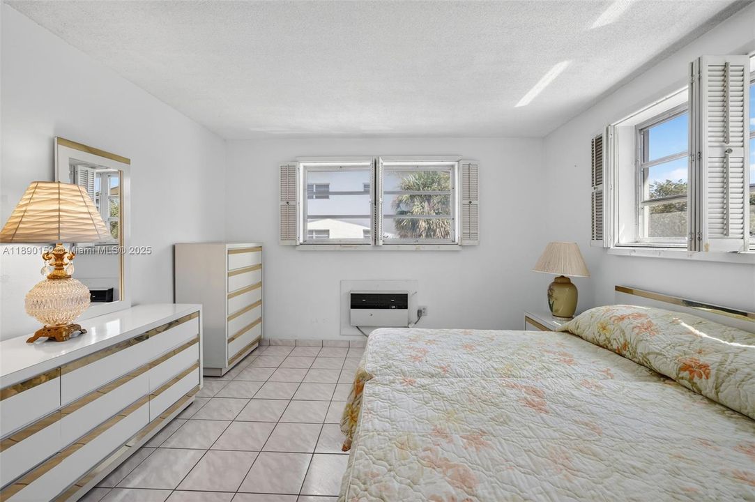 En Venta: $49,999 (1 camas, 1 baños, 883 Pies cuadrados)