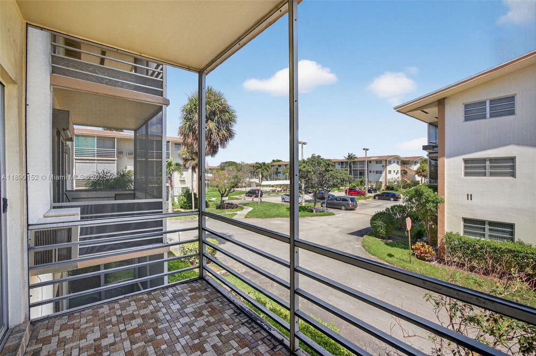 En Venta: $49,999 (1 camas, 1 baños, 883 Pies cuadrados)