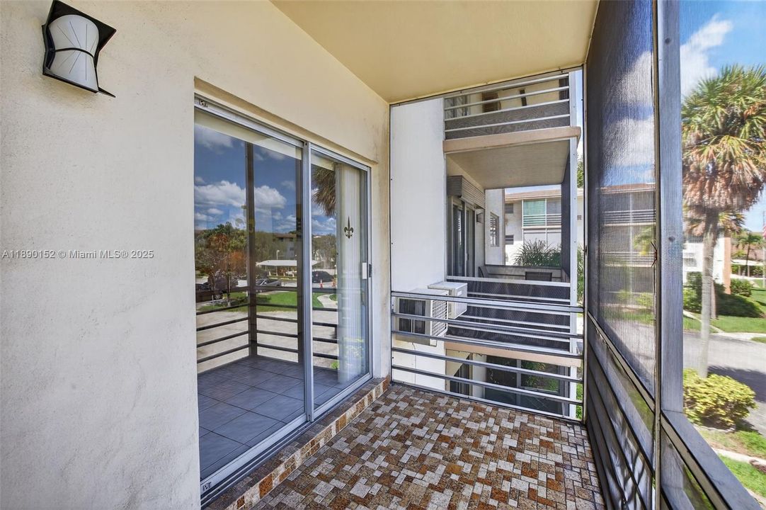 En Venta: $49,999 (1 camas, 1 baños, 883 Pies cuadrados)