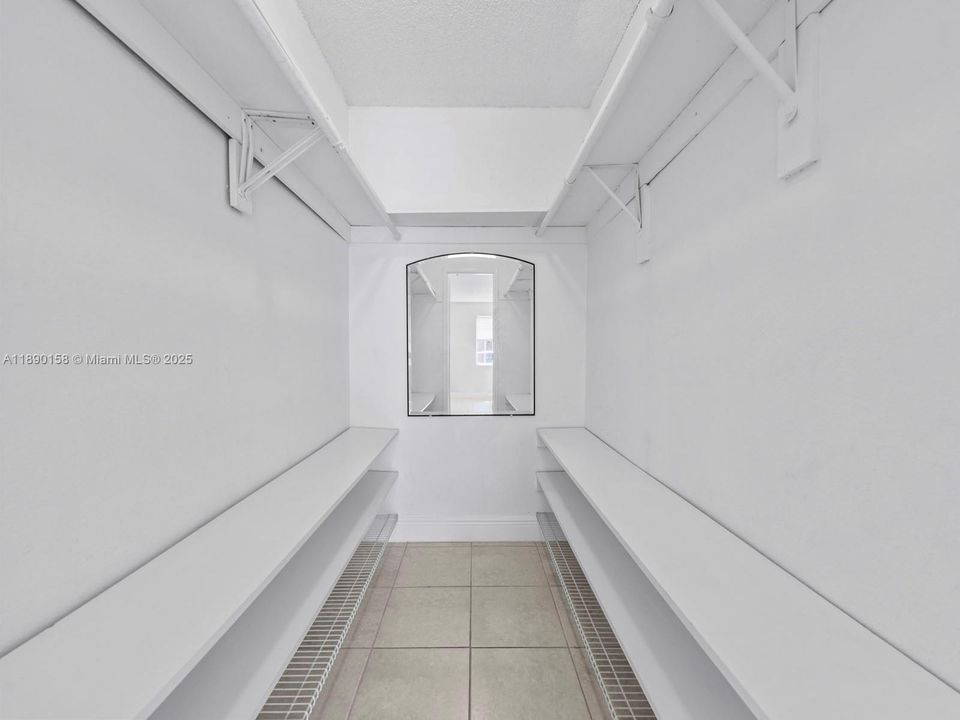 最近租的: $1,650 (1 贝兹, 1 浴室, 755 平方英尺)