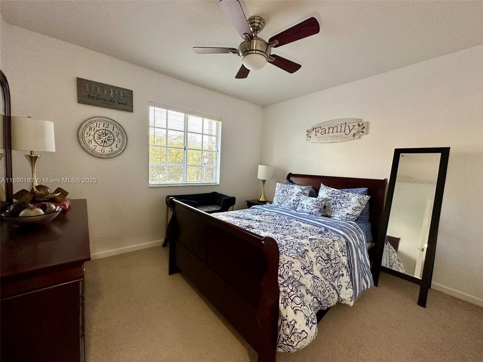 Недавно арендовано: $2,690 (3 спален, 2 ванн, 1850 Квадратных фут)