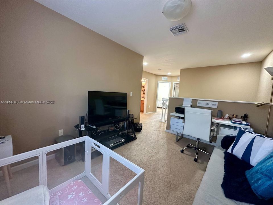 Недавно арендовано: $2,690 (3 спален, 2 ванн, 1850 Квадратных фут)