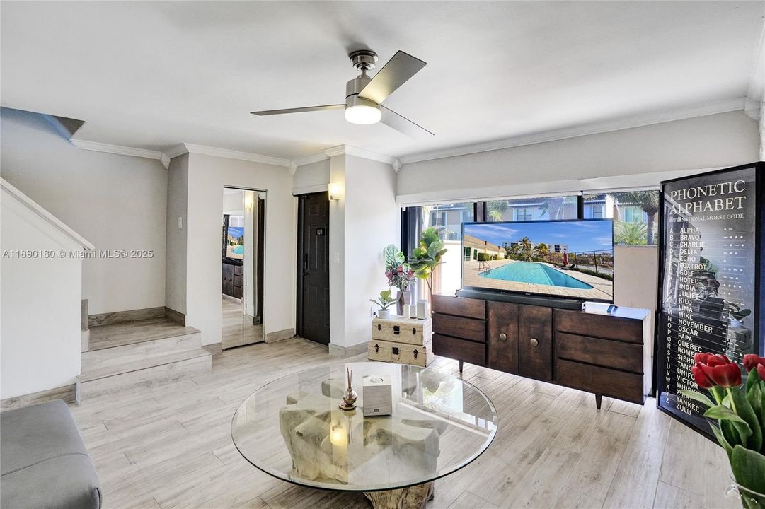 For Sale: $799,000 (2 beds, 2 baths, 1550 Square Feet)