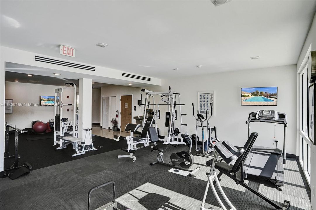 For Sale: $799,000 (2 beds, 2 baths, 1550 Square Feet)