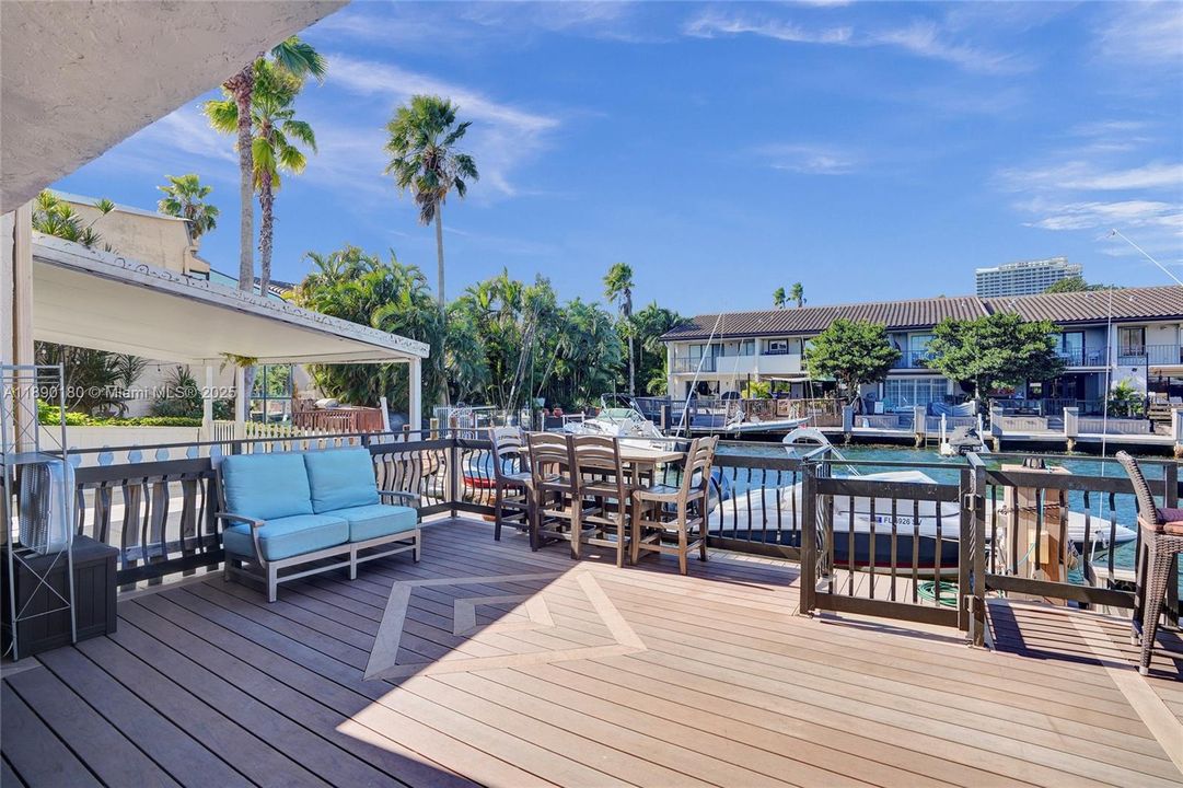 For Sale: $799,000 (2 beds, 2 baths, 1550 Square Feet)