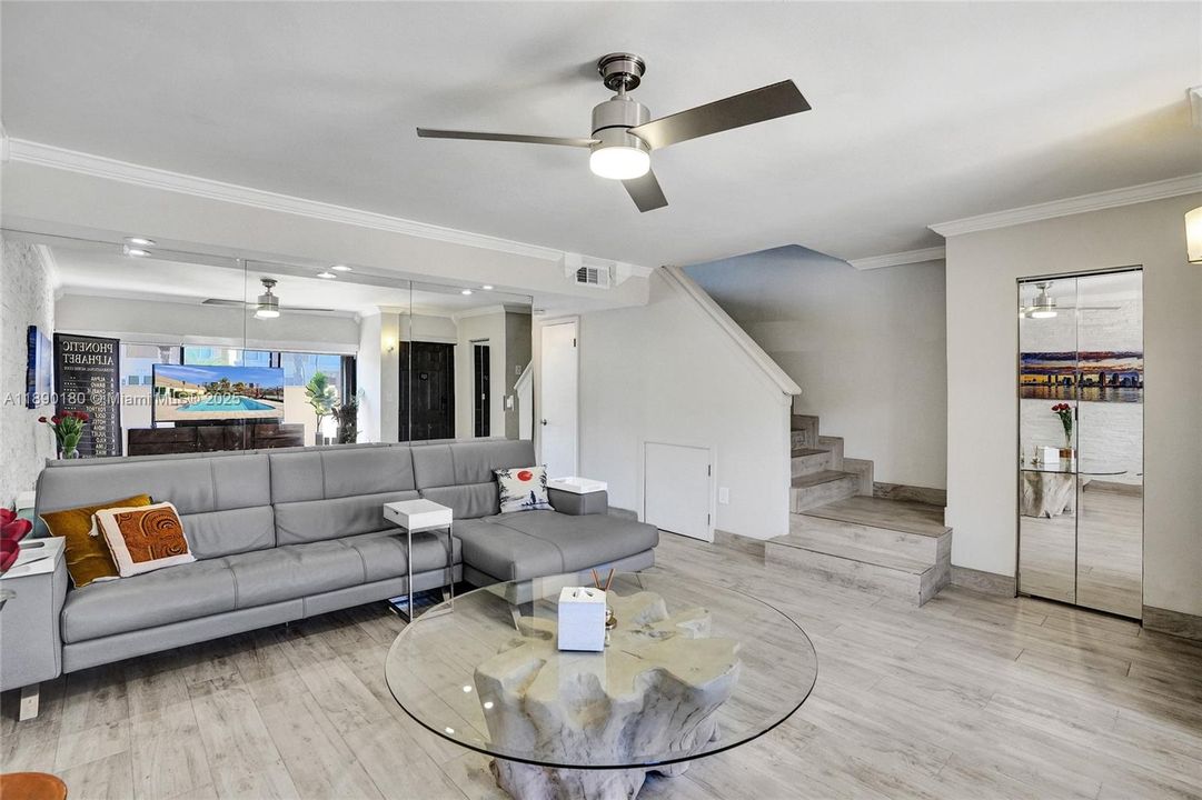 For Sale: $799,000 (2 beds, 2 baths, 1550 Square Feet)