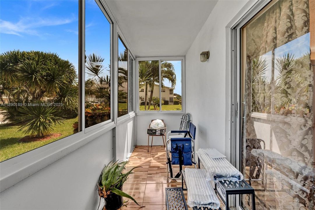 待售: $95,000 (1 贝兹, 1 浴室, 700 平方英尺)