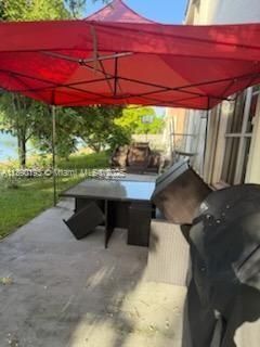 В аренду: $5,200 (5 спален, 3 ванн, 2637 Квадратных фут)