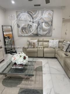 В аренду: $5,200 (5 спален, 3 ванн, 2637 Квадратных фут)