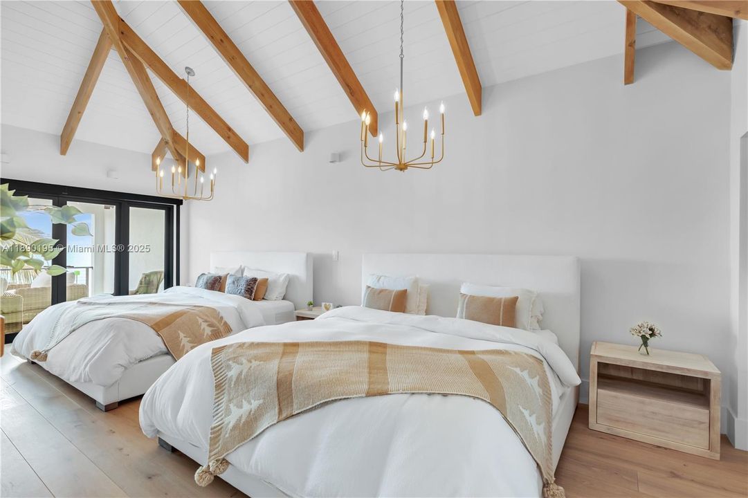 For Sale: $7,995,000 (4 beds, 5 baths, 4048 Square Feet)