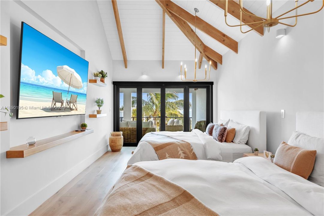 For Sale: $7,995,000 (4 beds, 5 baths, 4048 Square Feet)