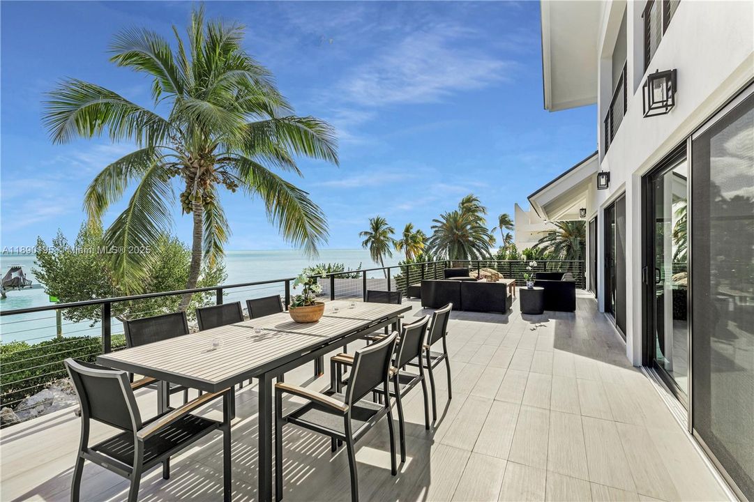 For Sale: $7,995,000 (4 beds, 5 baths, 4048 Square Feet)