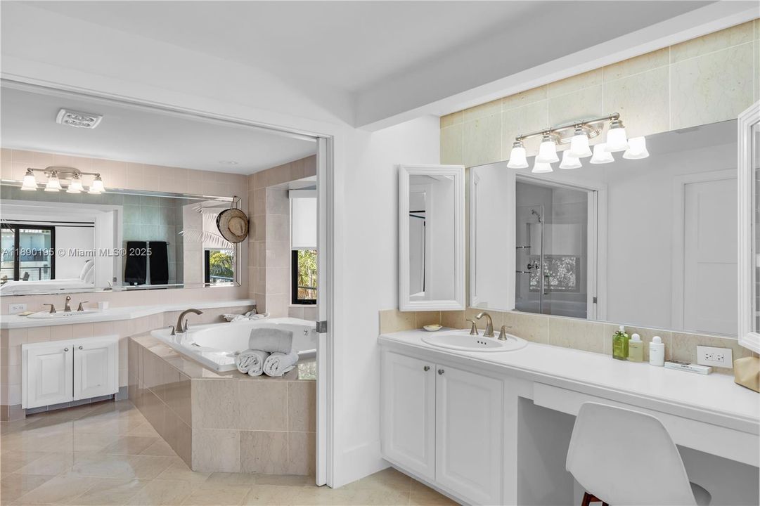 For Sale: $7,995,000 (4 beds, 5 baths, 4048 Square Feet)