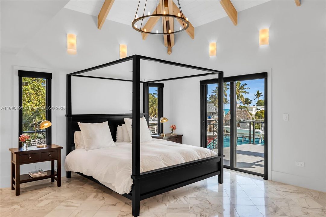 For Sale: $7,995,000 (4 beds, 5 baths, 4048 Square Feet)