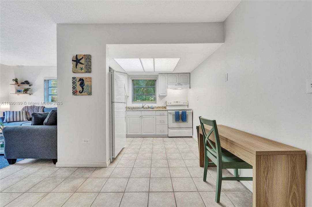 В аренду: $3,150 (2 спален, 2 ванн, 860 Квадратных фут)