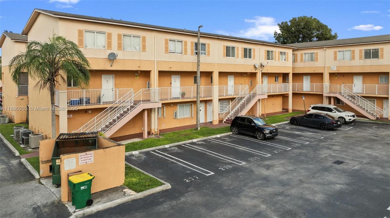 Недавно арендовано: $2,500 (3 спален, 2 ванн, 1220 Квадратных фут)