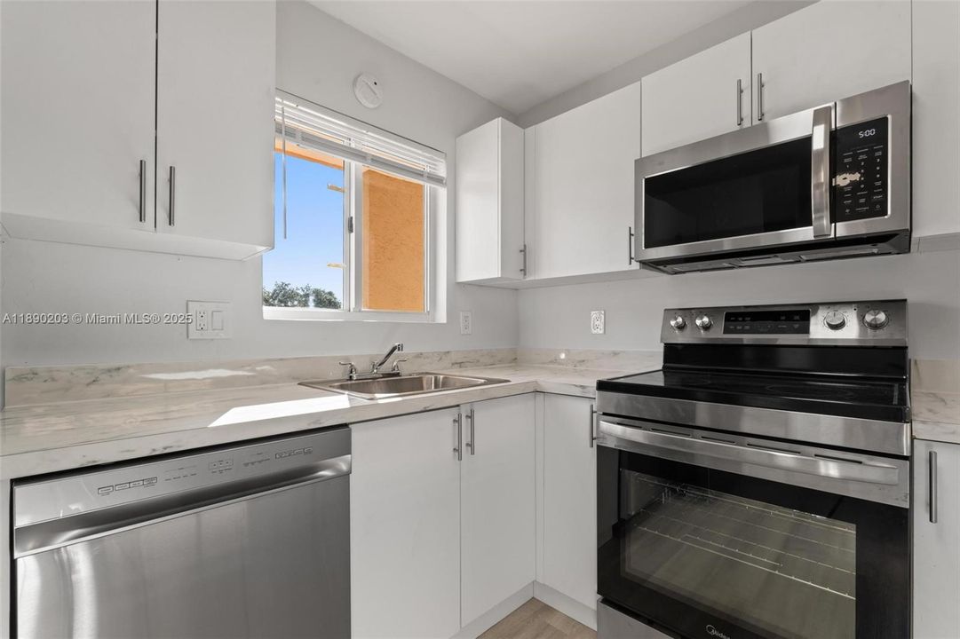 Недавно арендовано: $2,500 (3 спален, 2 ванн, 1220 Квадратных фут)