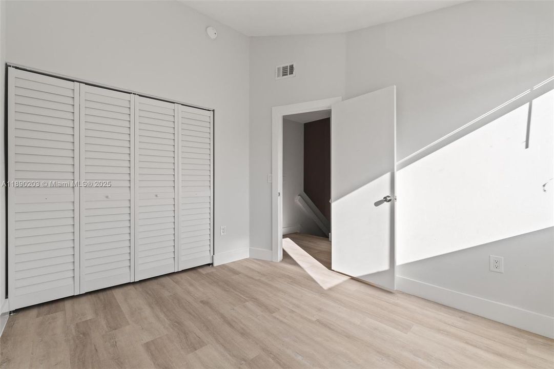 Недавно арендовано: $2,500 (3 спален, 2 ванн, 1220 Квадратных фут)