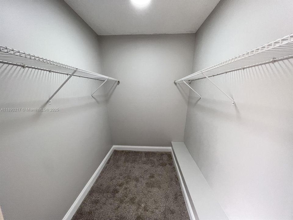 Recientemente alquilado: $2,600 (2 camas, 2 baños, 1236 Pies cuadrados)