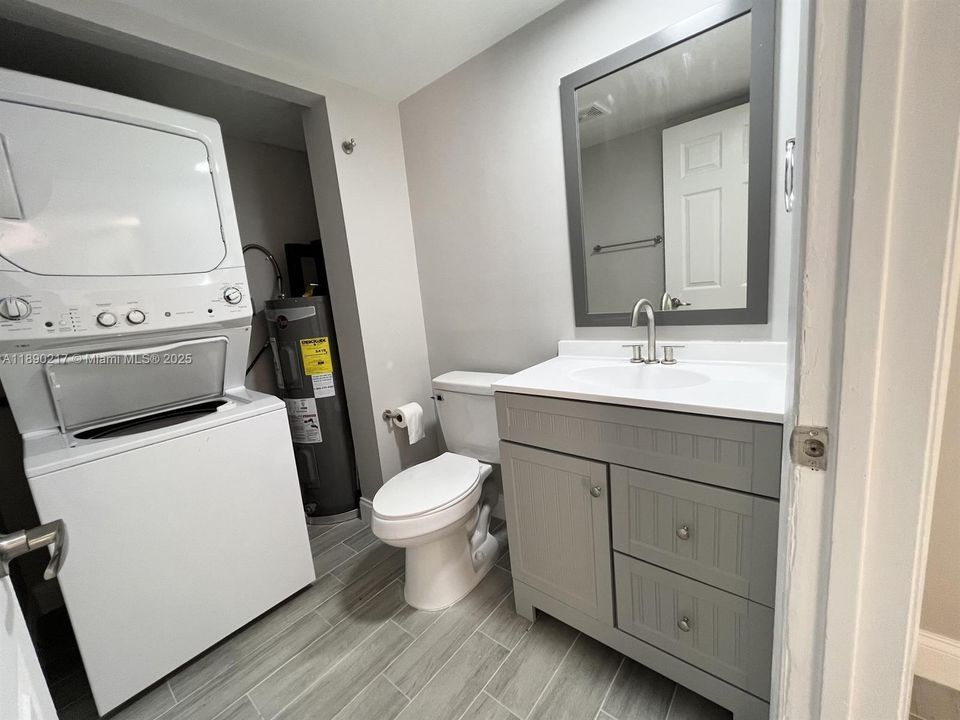 Recientemente alquilado: $2,600 (2 camas, 2 baños, 1236 Pies cuadrados)