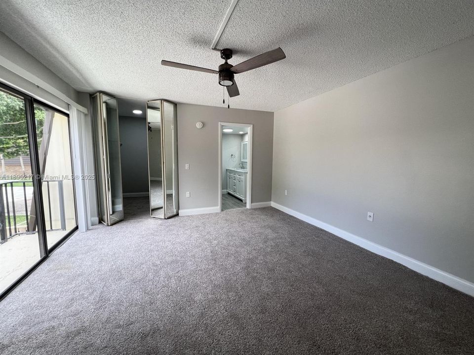 Recientemente alquilado: $2,600 (2 camas, 2 baños, 1236 Pies cuadrados)