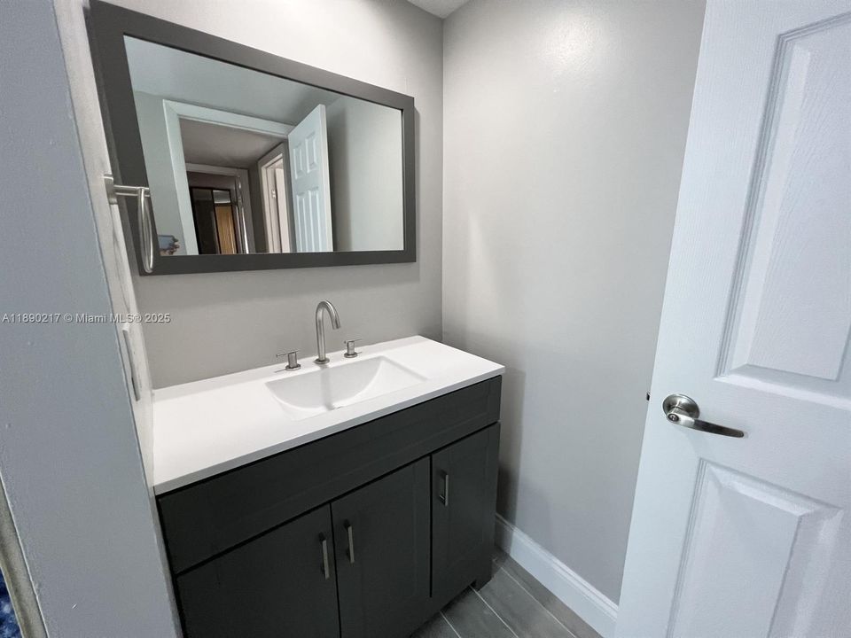 Recientemente alquilado: $2,600 (2 camas, 2 baños, 1236 Pies cuadrados)