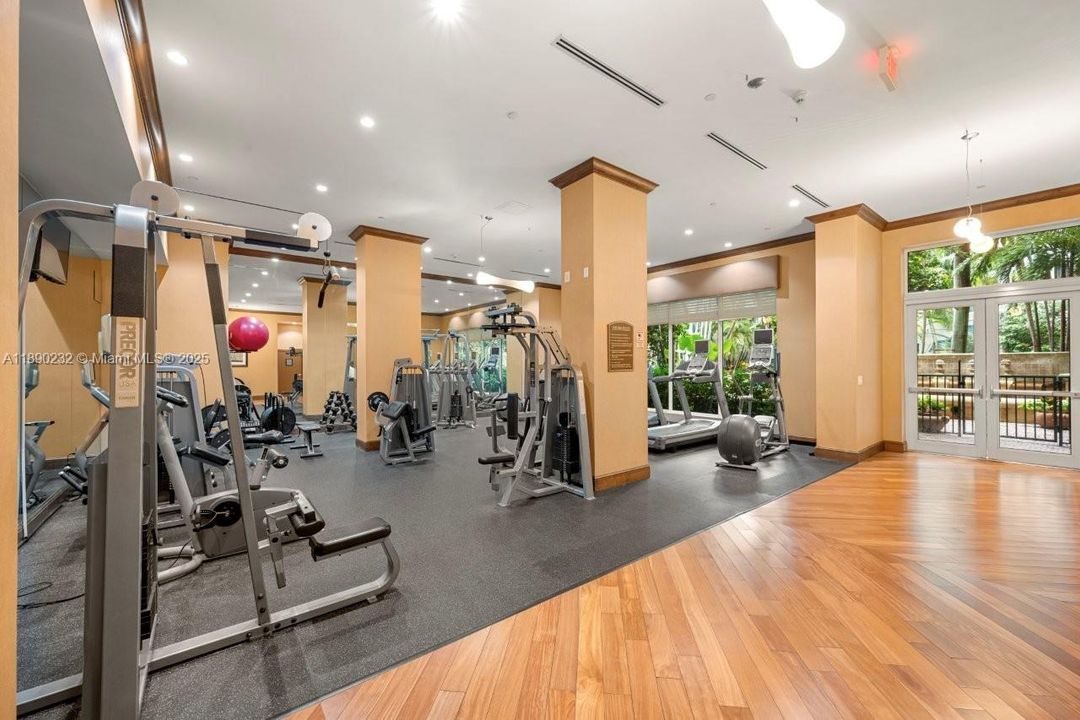 Activo con contrato: $2,900 (2 camas, 2 baños, 1144 Pies cuadrados)