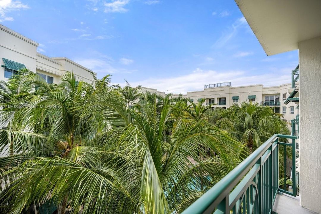 Activo con contrato: $2,900 (2 camas, 2 baños, 1144 Pies cuadrados)