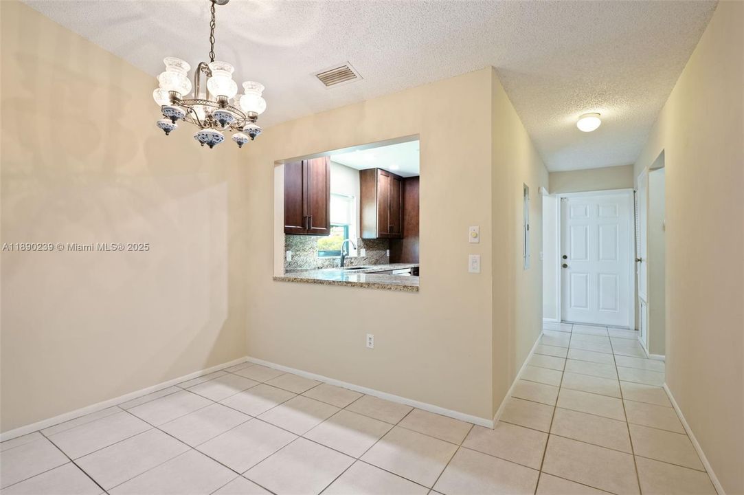 Recently Sold: $330,000 (2 beds, 2 baths, 1074 Square Feet)
