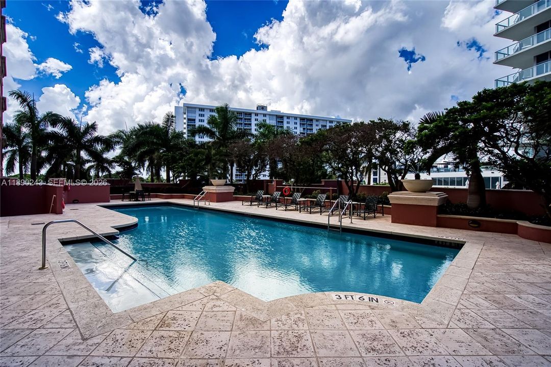 Active With Contract: $10,500 (3 beds, 2 baths, 2623 Square Feet)