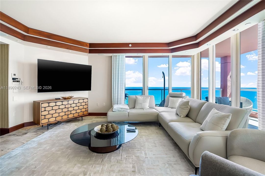 Active With Contract: $10,500 (3 beds, 2 baths, 2623 Square Feet)