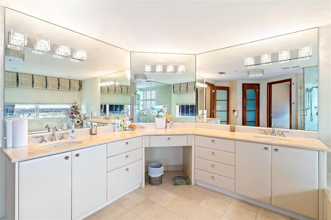 Active With Contract: $10,500 (3 beds, 2 baths, 2623 Square Feet)
