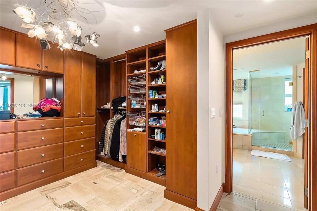 Active With Contract: $10,500 (3 beds, 2 baths, 2623 Square Feet)