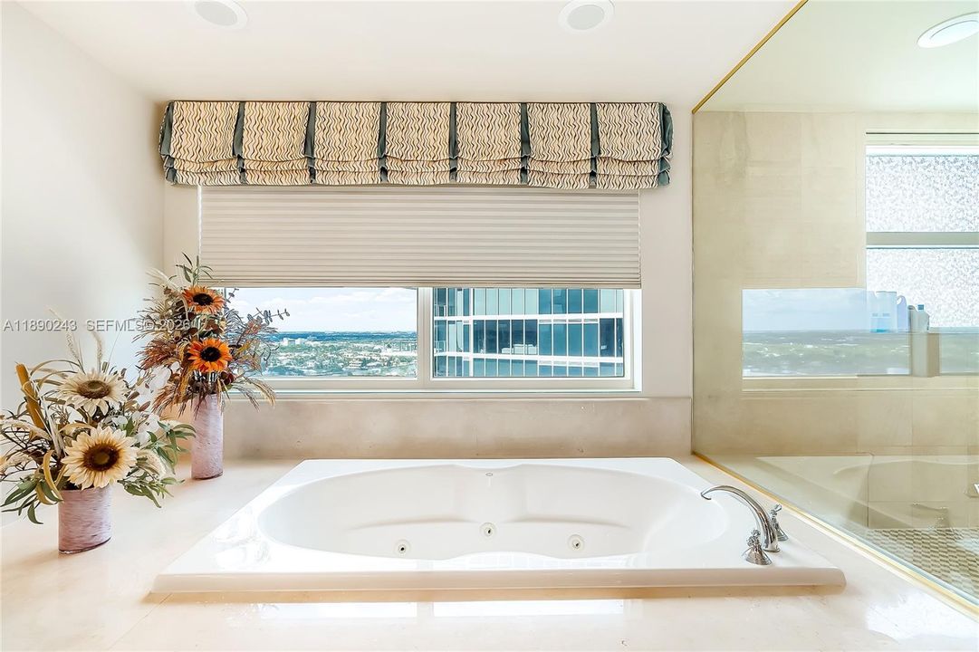 Active With Contract: $10,500 (3 beds, 2 baths, 2623 Square Feet)