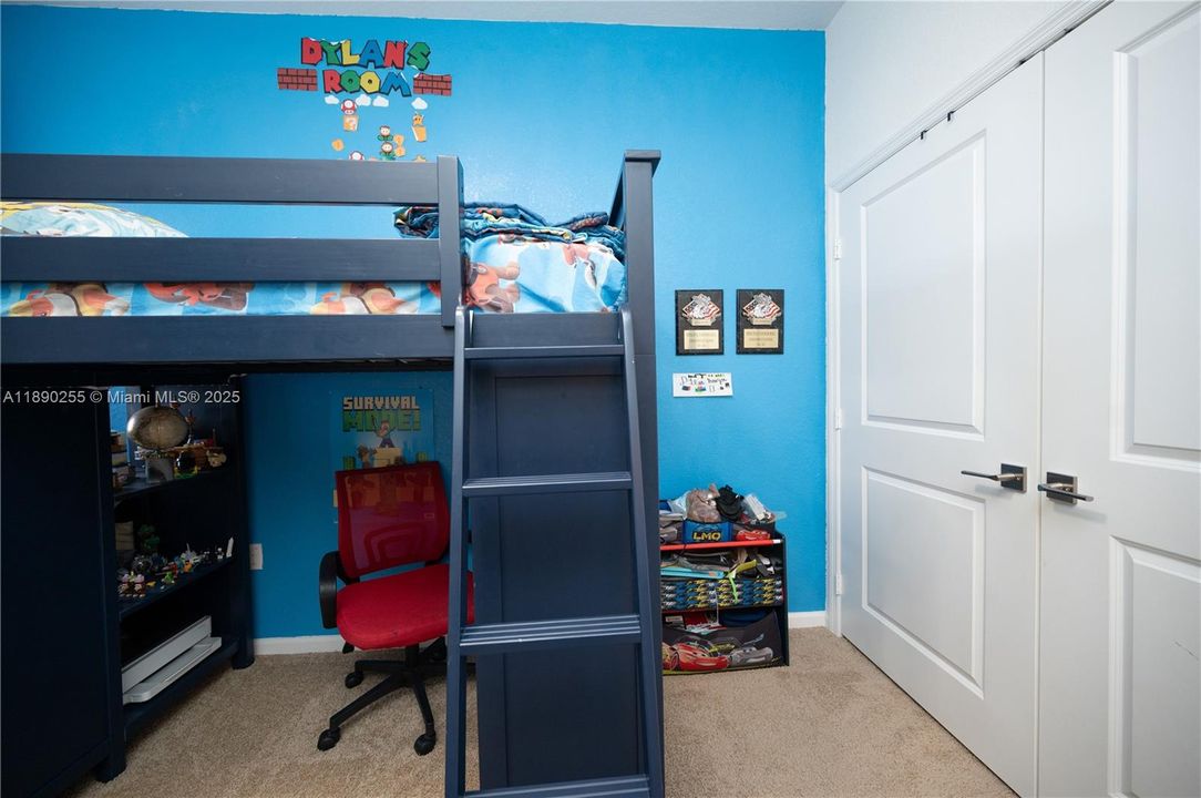 For Sale: $415,000 (3 beds, 2 baths, 1442 Square Feet)