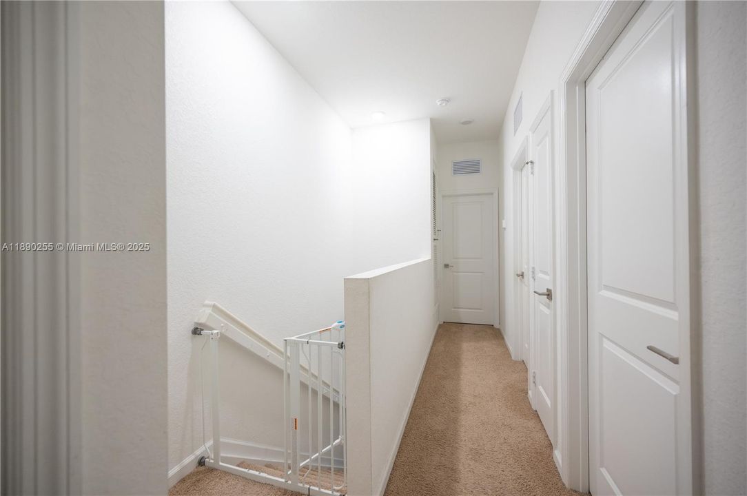 For Sale: $415,000 (3 beds, 2 baths, 1442 Square Feet)