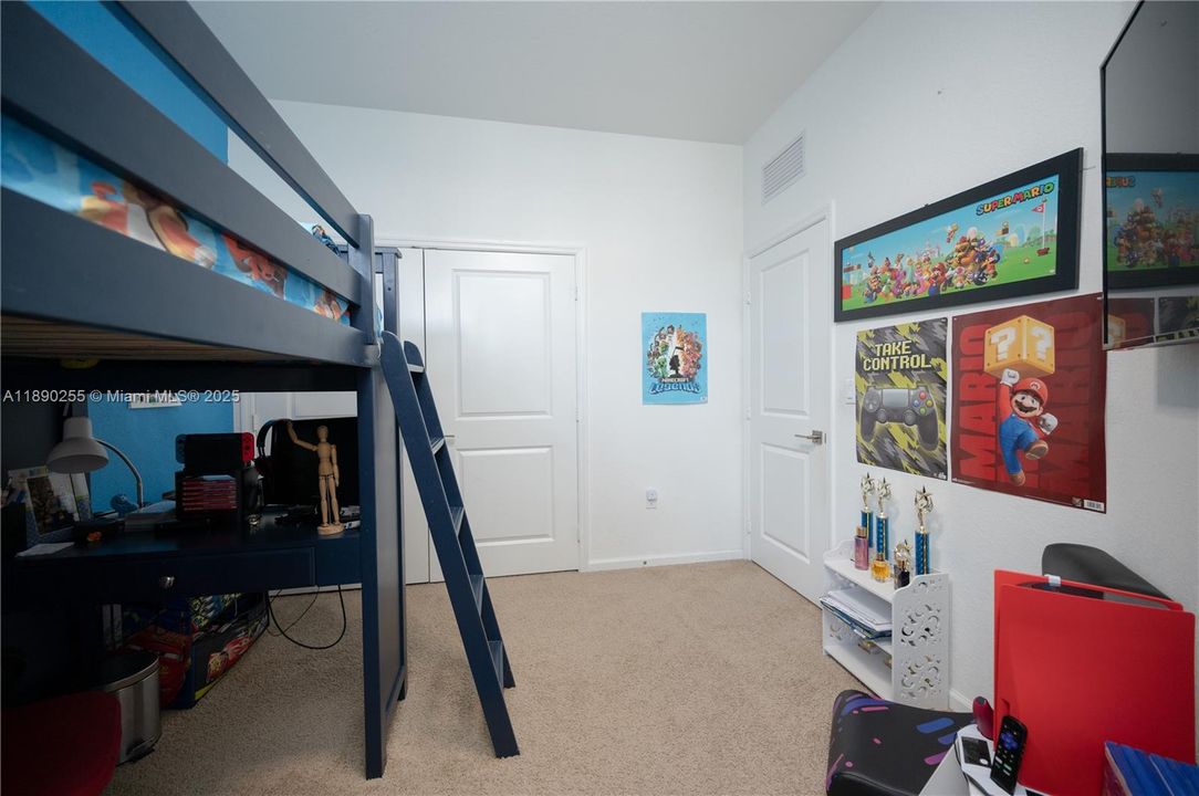 For Sale: $415,000 (3 beds, 2 baths, 1442 Square Feet)