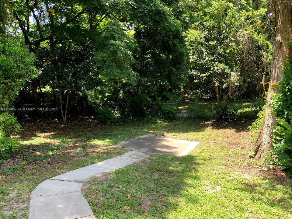 В аренду: $2,000 (3 спален, 2 ванн, 1472 Квадратных фут)