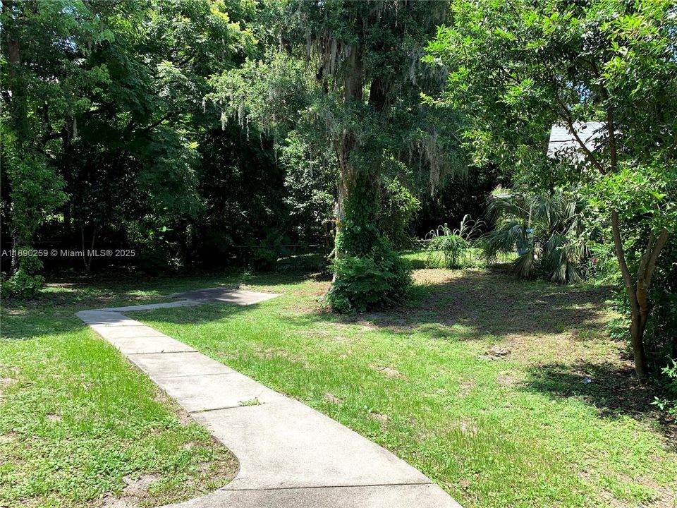 В аренду: $2,000 (3 спален, 2 ванн, 1472 Квадратных фут)