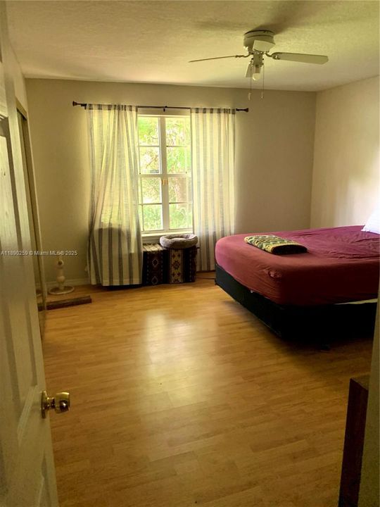 В аренду: $2,000 (3 спален, 2 ванн, 1472 Квадратных фут)