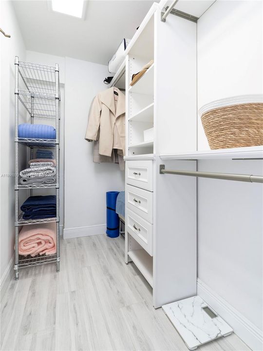 Máster’s walk in closet