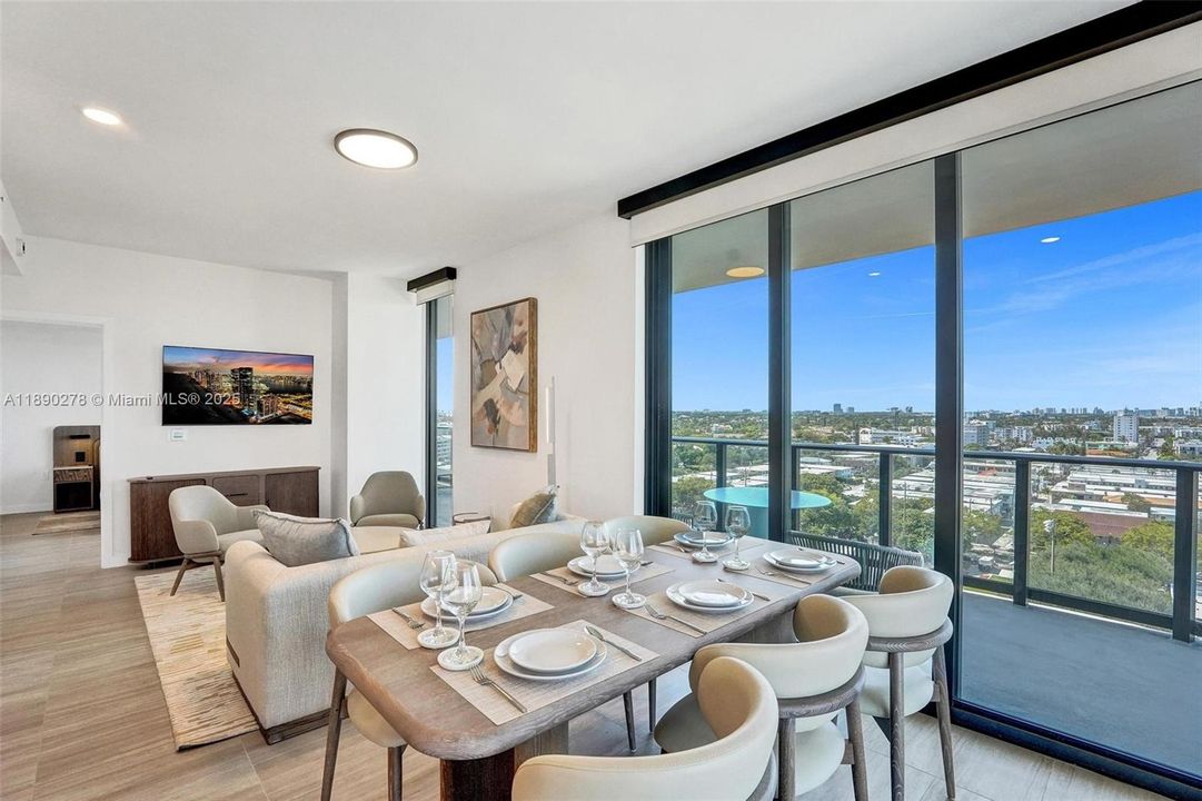 На продажу: $2,450,000 (4 спален, 2 ванн, 1177 Квадратных фут)