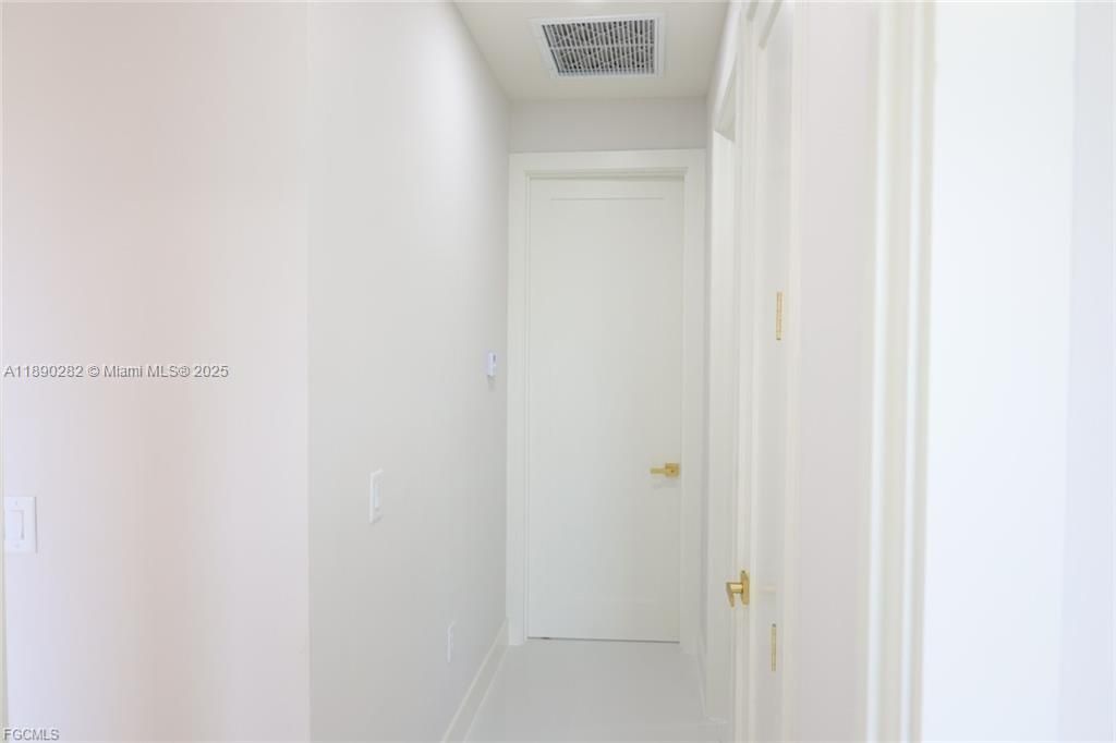 Activo con contrato: $390,000 (3 camas, 2 baños, 1629 Pies cuadrados)