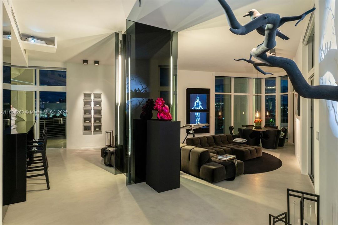 For Sale: $3,425,000 (2 beds, 2 baths, 2143 Square Feet)