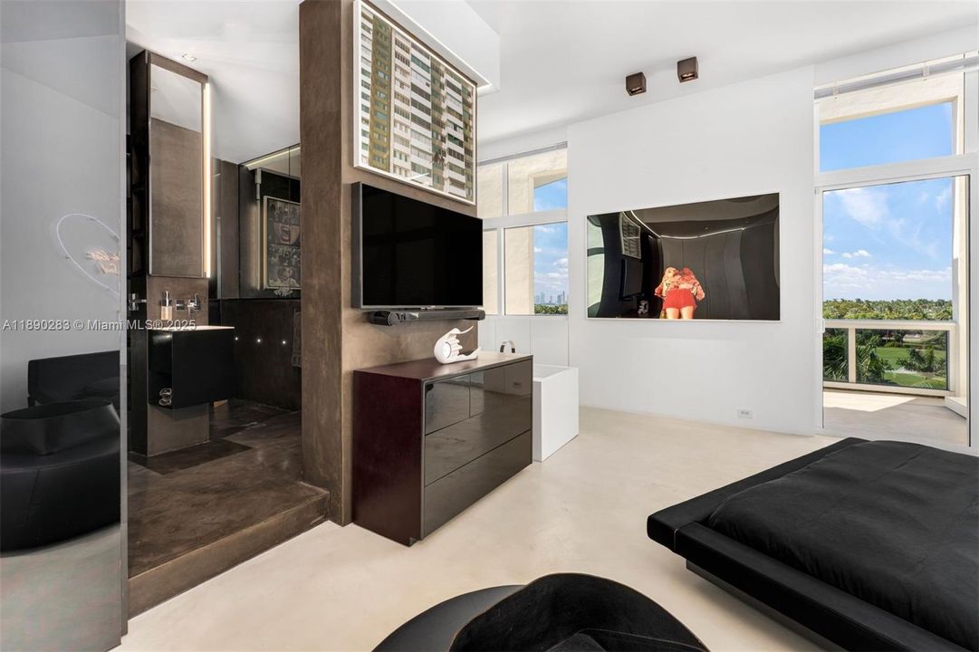 For Sale: $3,425,000 (2 beds, 2 baths, 2143 Square Feet)