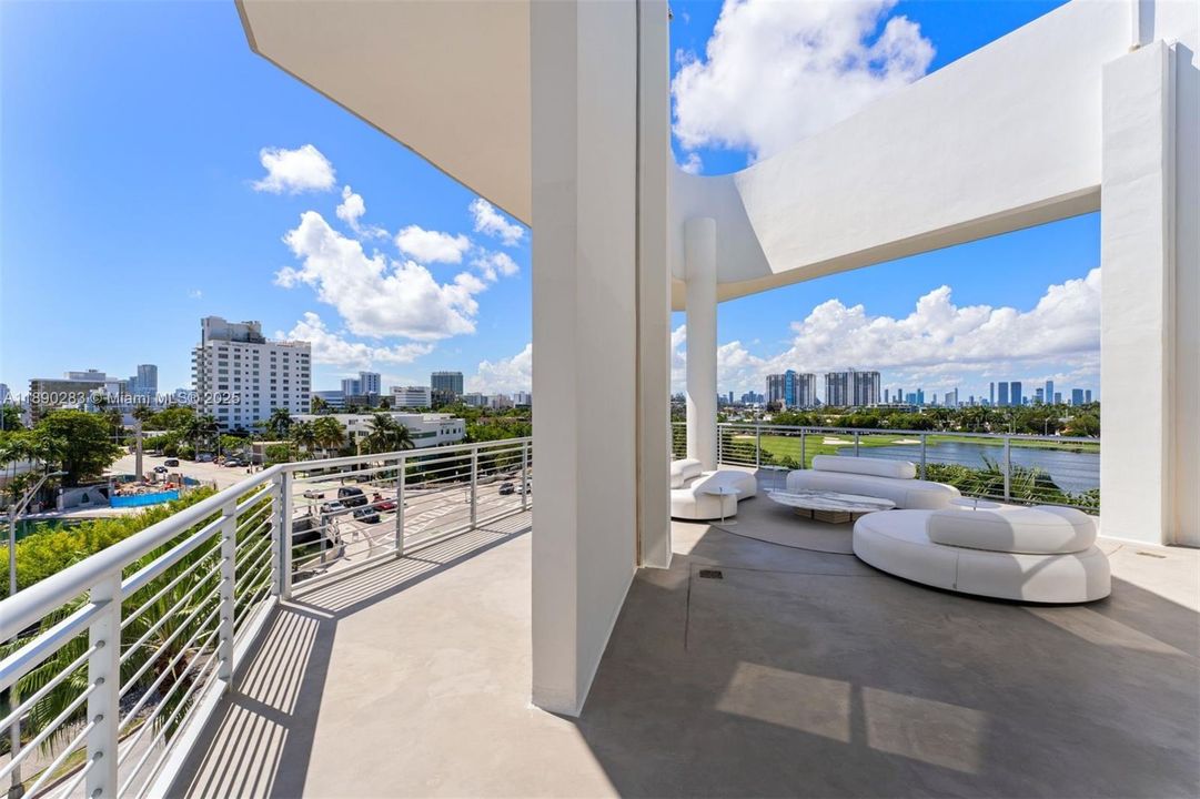 For Sale: $3,425,000 (2 beds, 2 baths, 2143 Square Feet)