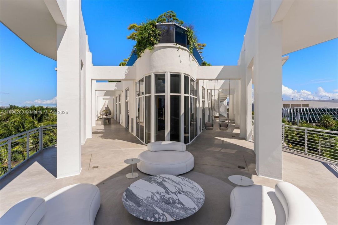 For Sale: $3,425,000 (2 beds, 2 baths, 2143 Square Feet)