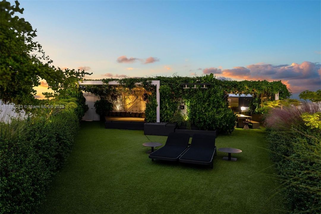 For Sale: $3,425,000 (2 beds, 2 baths, 2143 Square Feet)