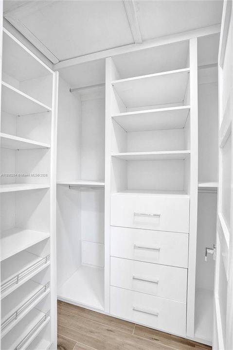 待售: $1,885,000 (4 贝兹, 3 浴室, 4797 平方英尺)